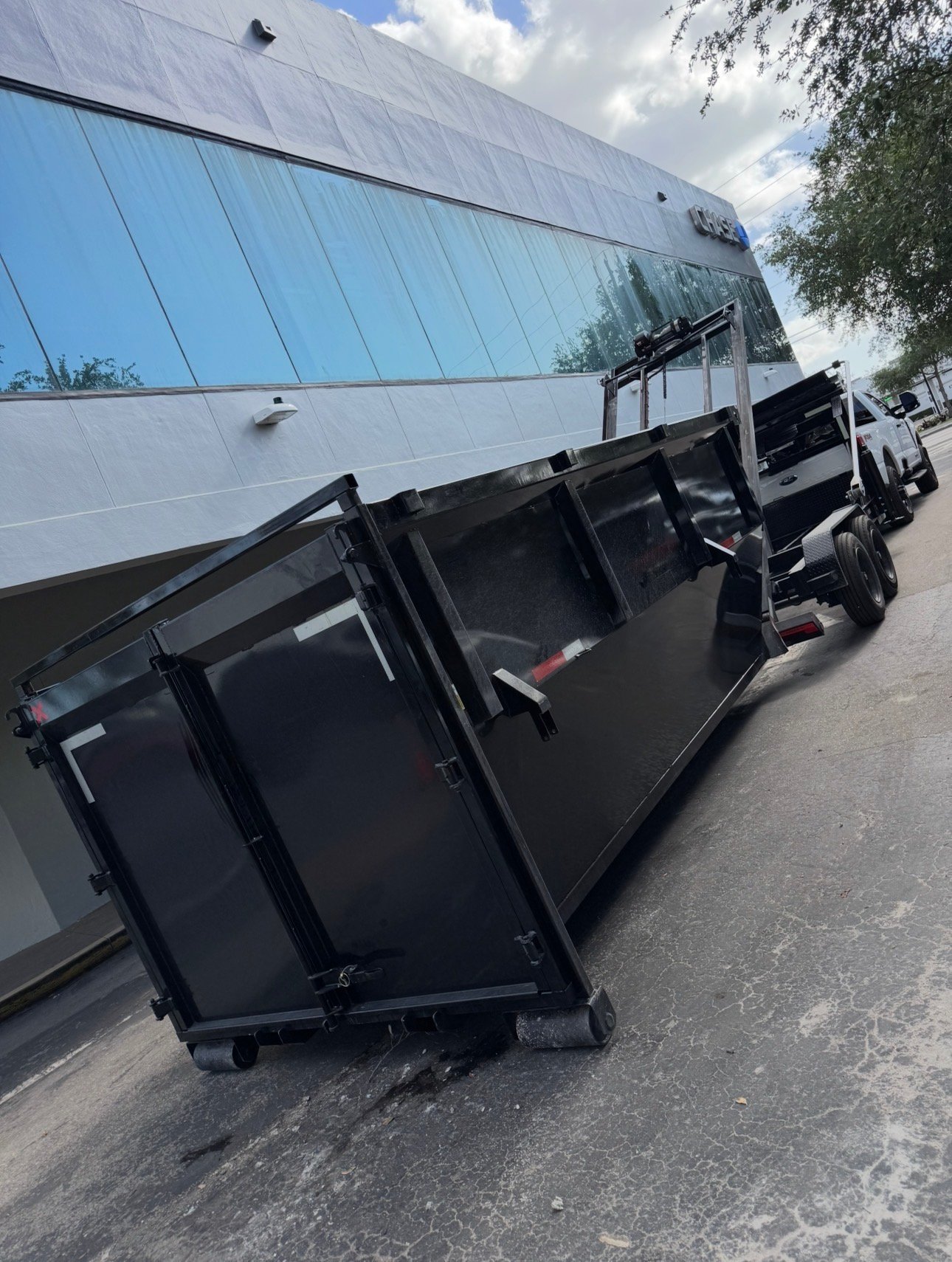 30 yard roll-off dumpster Miami — Barraza Industries clean unloaded heavy-duty bin